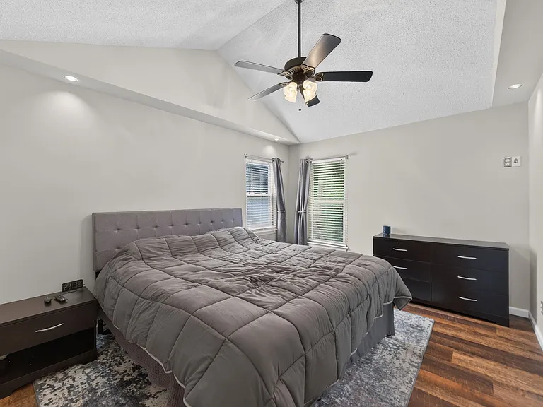536 Oak Hill Dr — Photo 27