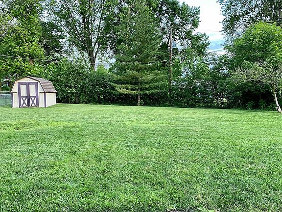 4th image of 3064 Glenmere Ct