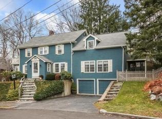 38 Westview Ter, Newton, MA 02465