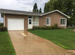 301 Washington Ave, Alden, MN 56009