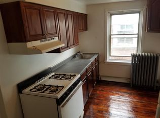412 N 41st St APT 3, Philadelphia, PA 19104
