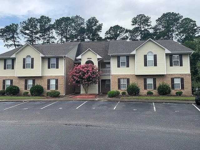2 bed, 2.0 bath, 1233 sqft, $1,200 — Photo 1