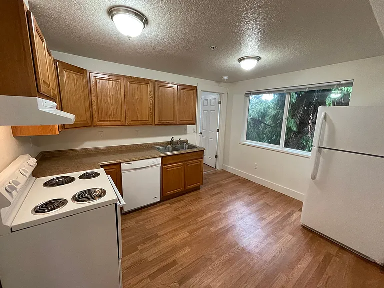 1249 N Prescott St #2 — Photo 16