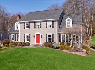 17 Walsingham Rd, Mendham, NJ 07945