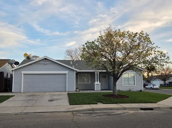 900 Sparrow Dr, Atwater, CA 95301