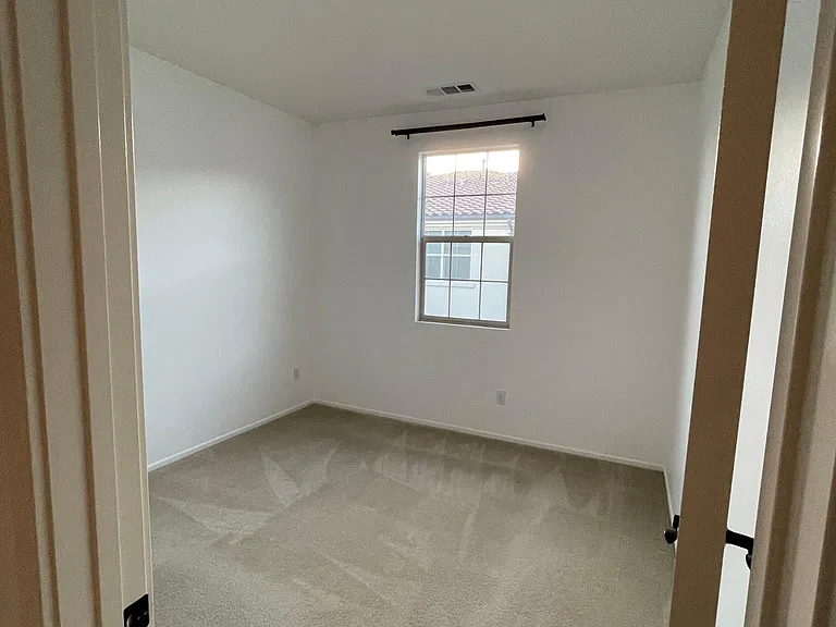 869 E Mountain Way #C — Photo 21