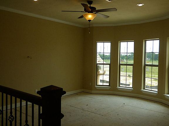 3rd image of 220 Chaple Creek Dr