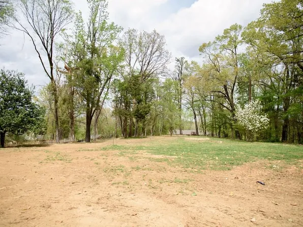 107 Colonial Rd, Oxford, MS 38655