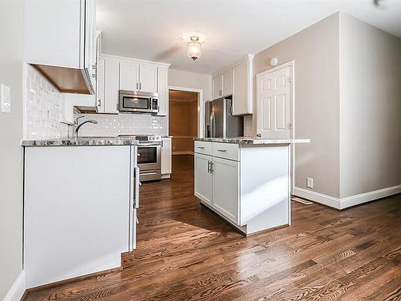 5th image of 217 Homewood Ave