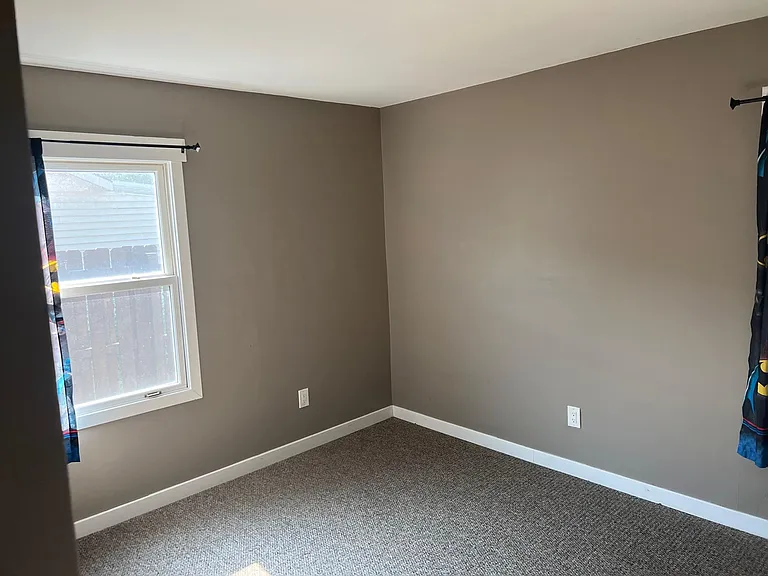 704 Halstead Ave — Photo 8