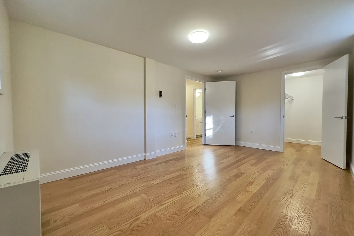 2 bed, $2,650 — Photo 2