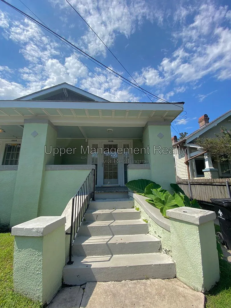 2 bed, 1.0 bath, 800 sqft, $1,600 — Photo 1