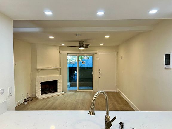 4th image of 8364 Via Sonoma Unit E