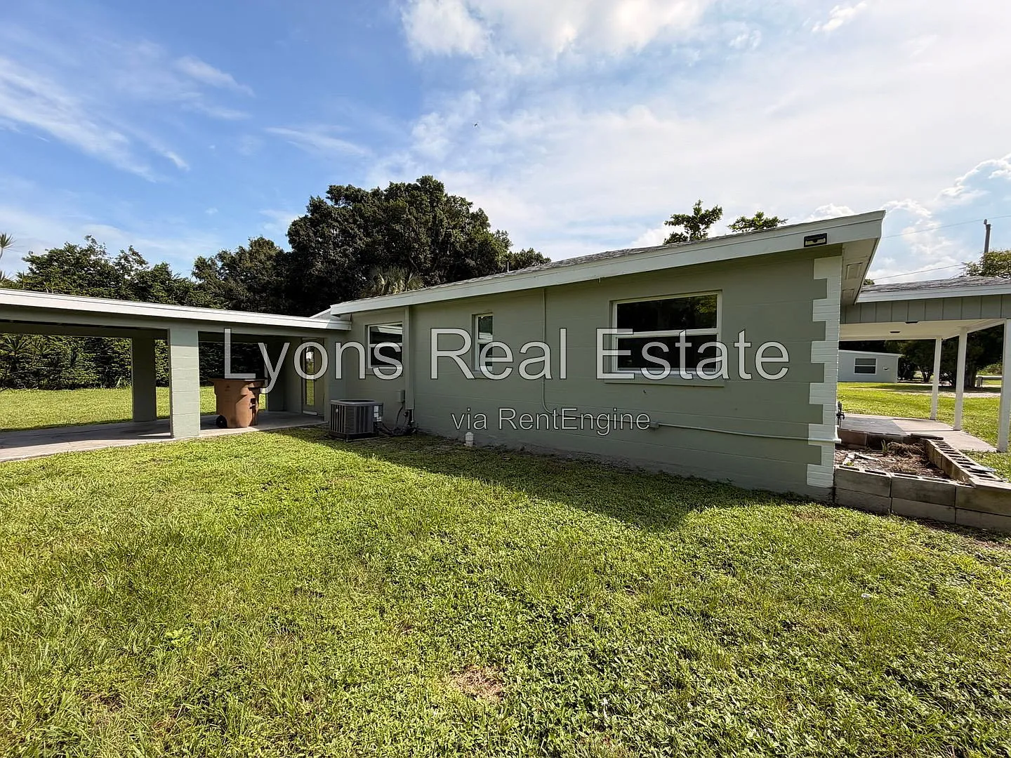 2 bed, 1.0 bath, 696 sqft, $1,500 — Photo 3