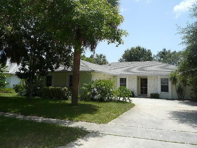 1st image of 1336 41st Ave