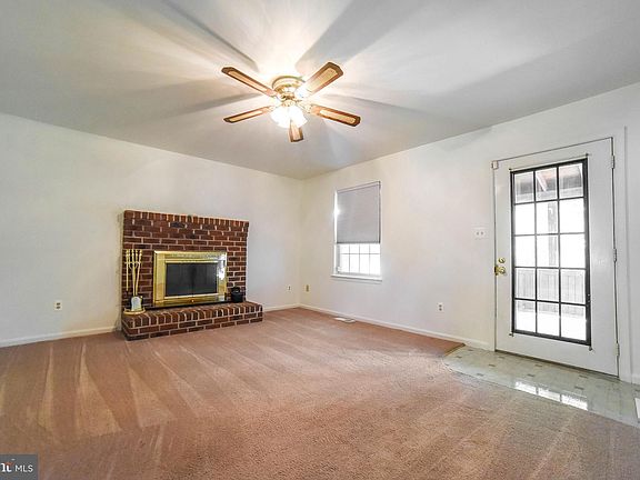 5th image of 105 Lelia Ct