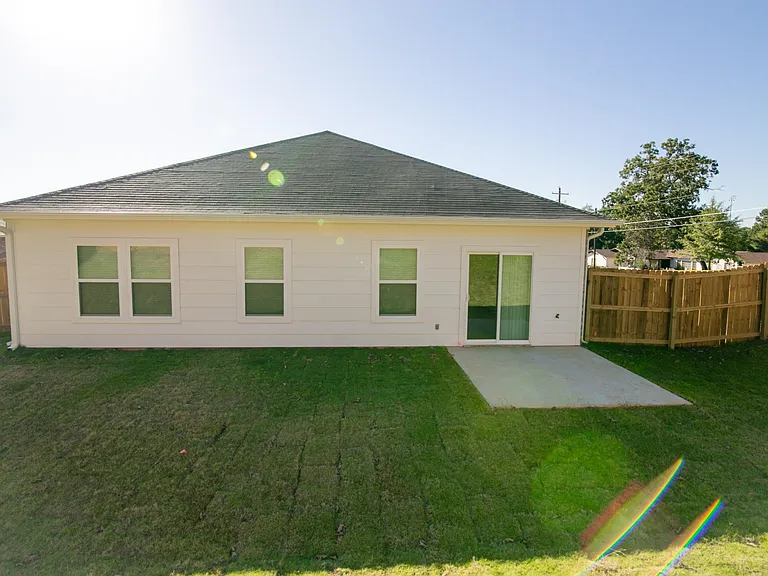100 Mia Ln — Photo 21