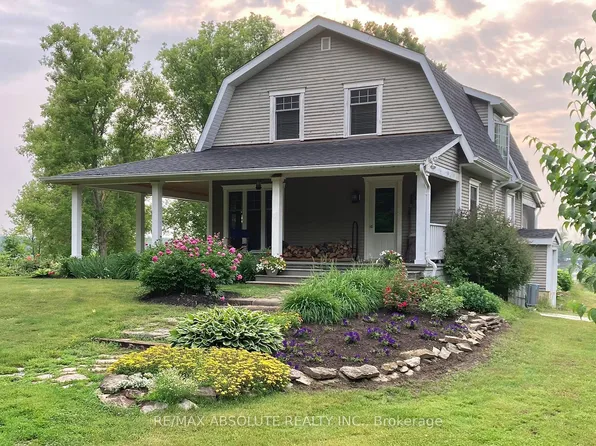 689 Rideau River Rd, Montague, ON K0G 1N0