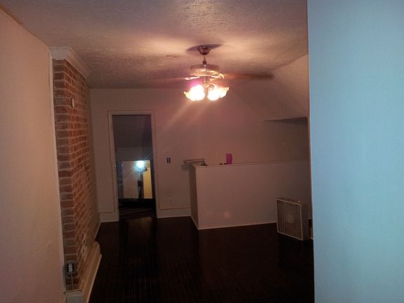 5th image of 105-107 W 1st St