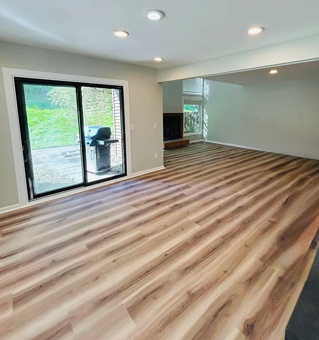 3 bed, 2.5 bath, 1855 sqft, $2,995 — Photo 2