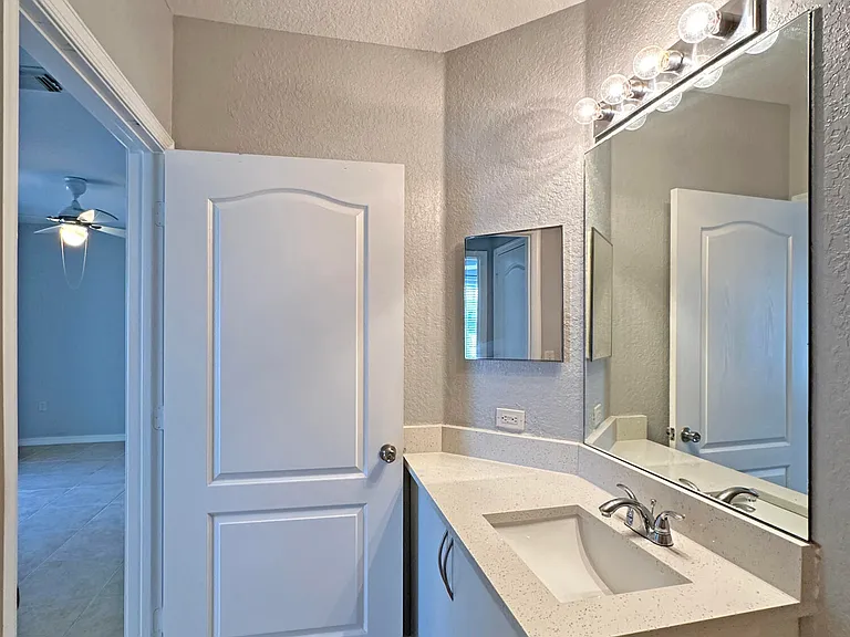 160 SW Peacock Blvd #31-206 — Photo 15