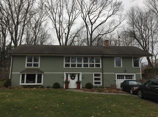 30 Burchard Ln, Norwalk, CT 06853