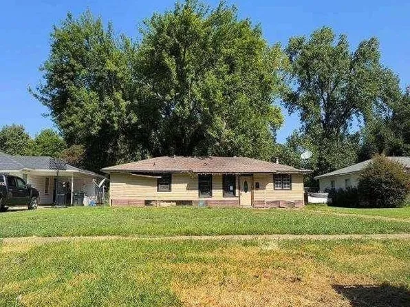 1325 Patricia Dr, Bossier City, LA 71112