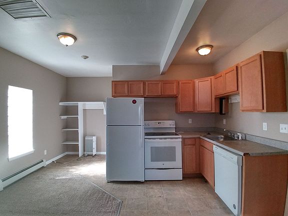 5th image of 941 Main St Unit A1