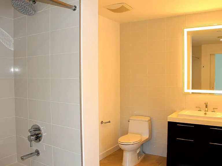 9 Macarthur Pl #N607 — Photo 26