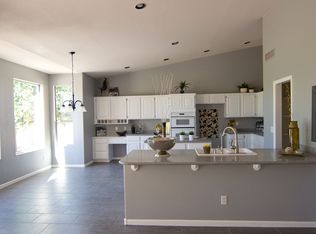 5400 S Tanglewood Dr, Chandler, AZ 85248