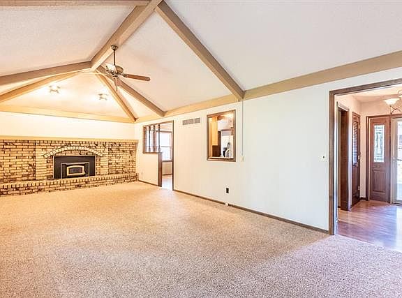 3rd image of 8609 Sarah Ln
