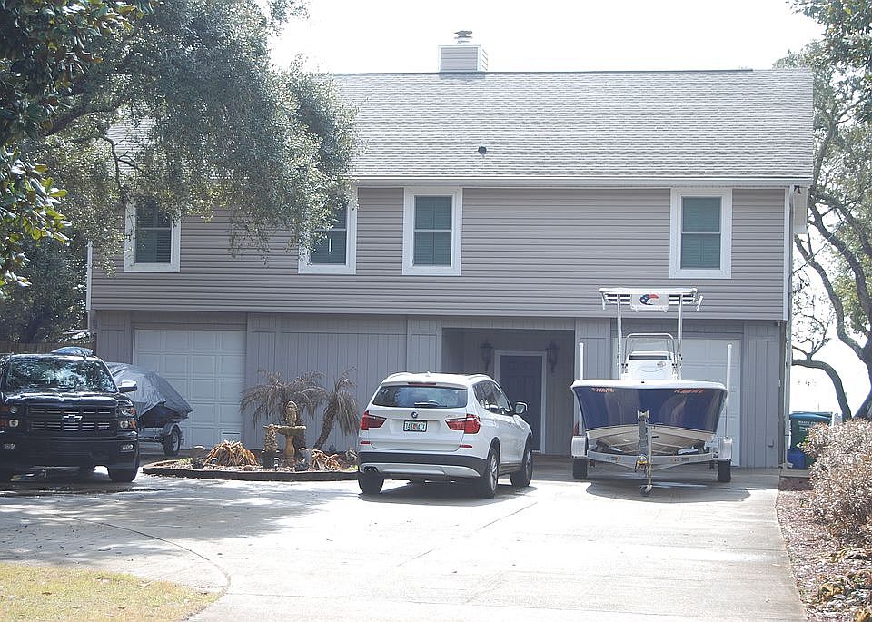 1st image of 5227 Soundside Dr