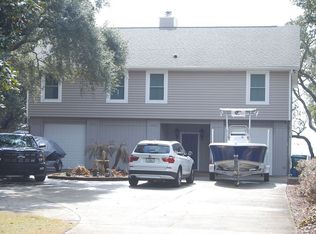 5227 Soundside Dr, Gulf Breeze, FL 32563