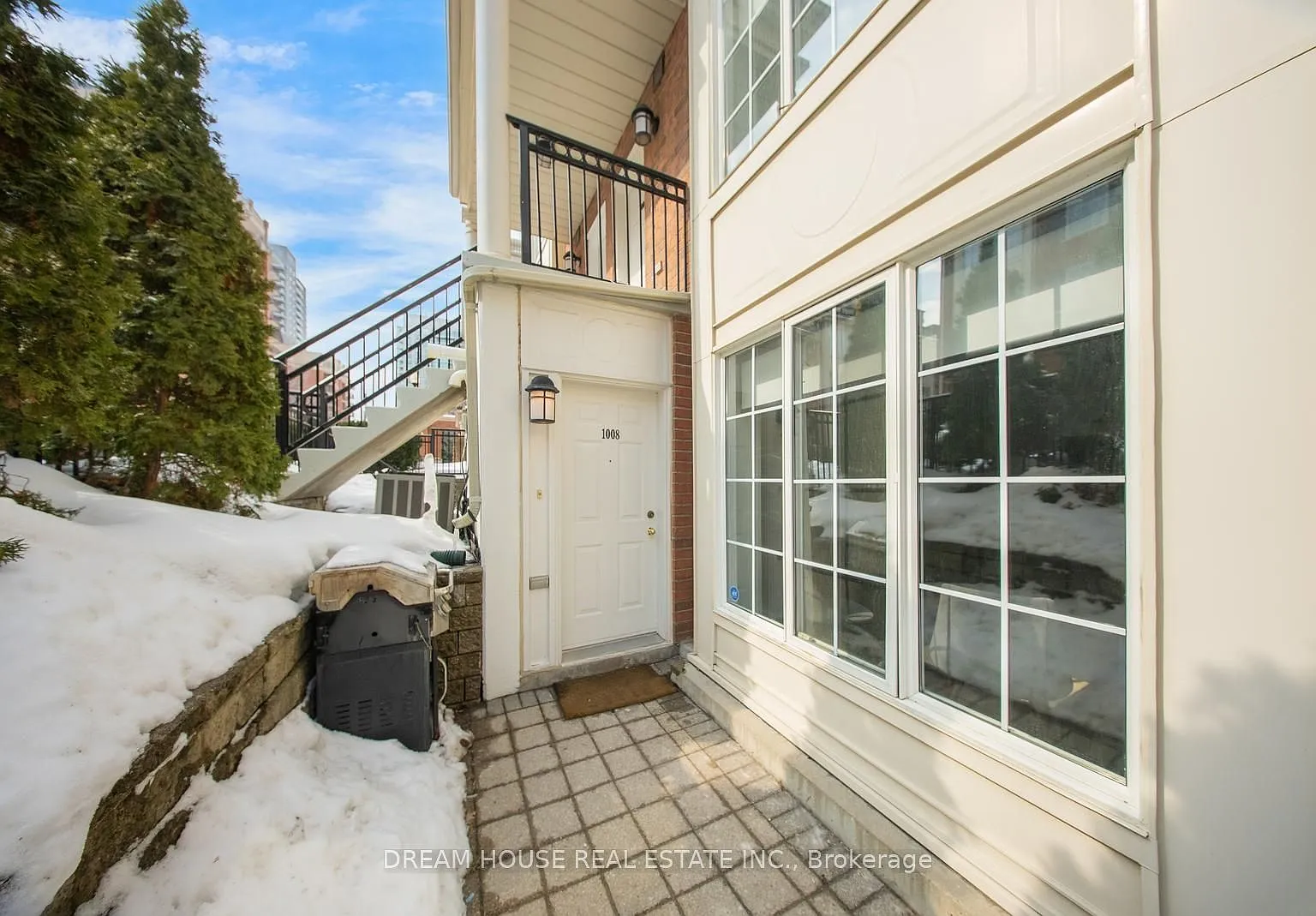 2 bed, $2,450 — Photo 2