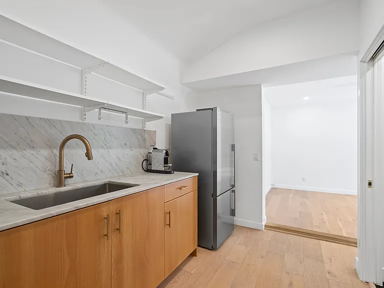 229 Joy St — Photo 9