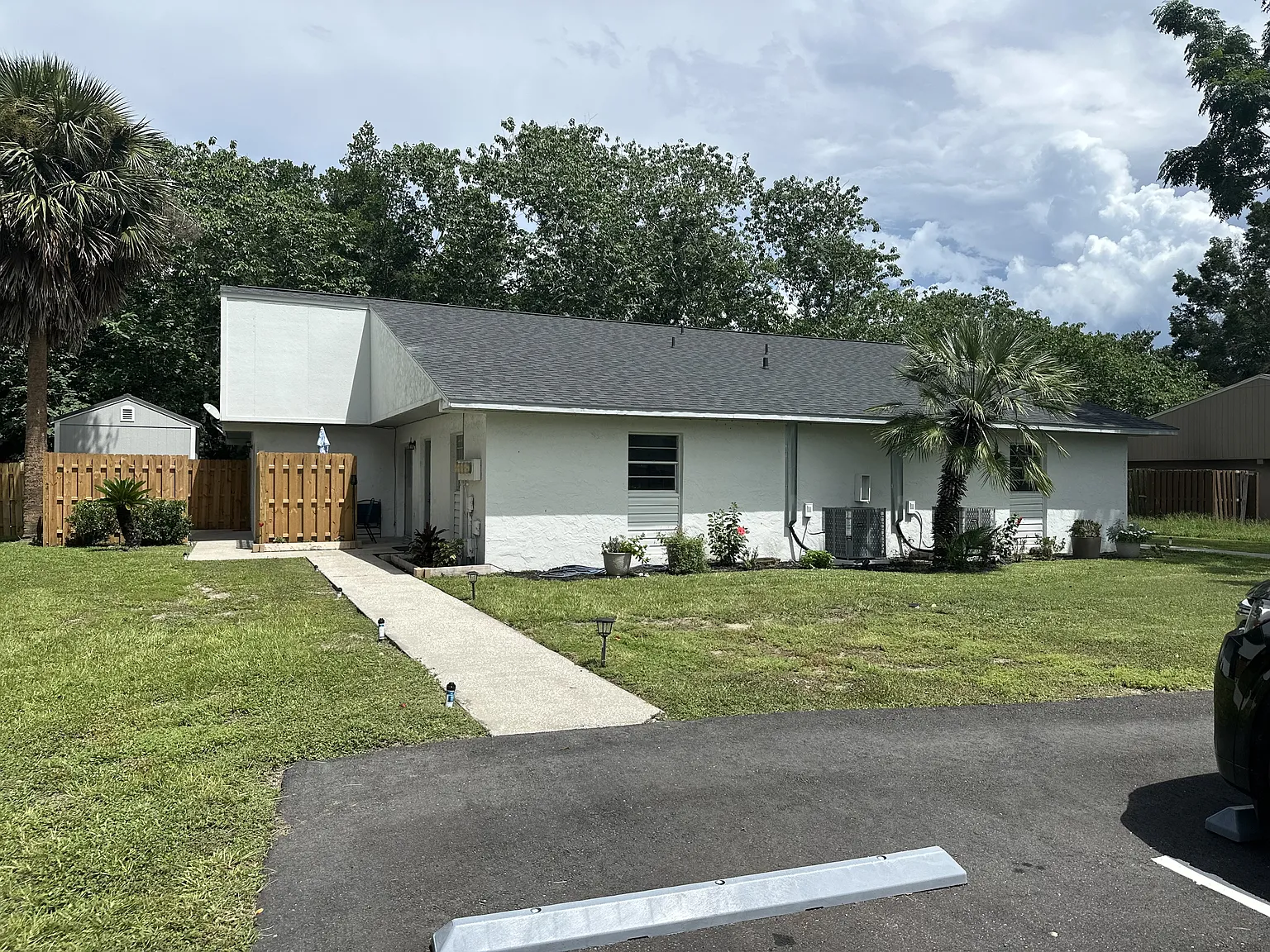 2931 SE 52nd Ave - C — Photo 1