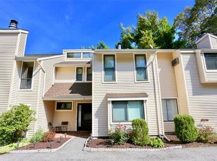 2 Woodland Trl, Carmel, NY 10512