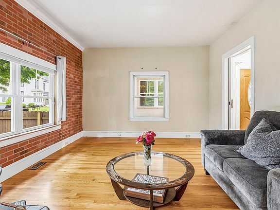5th image of 39 Union Street