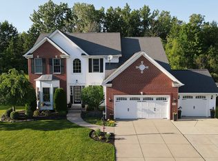 9648 Carmelo Ct, Clarence Center, NY 14032