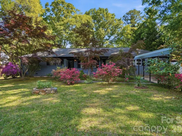 4701 Easthaven Dr, Charlotte, NC 28212