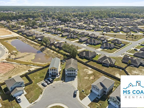 5th image of 2300 Gladiolus St #B