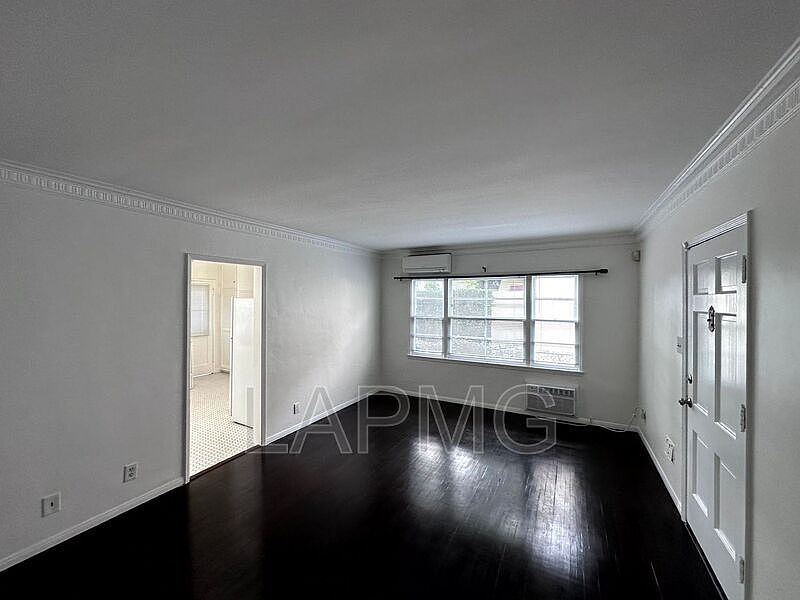 1st image of 626 N Spaulding Ave