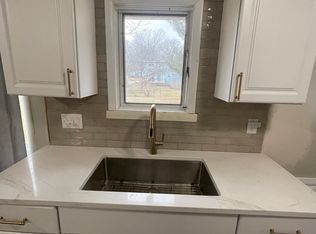 1416 Cynthia Dr, Rockford, IL 61107