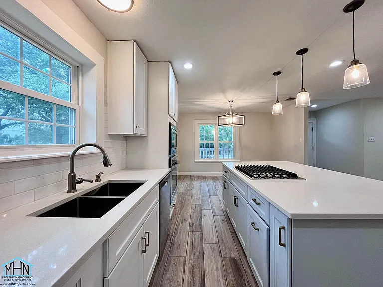810 Elizabeth Rd — Photo 10