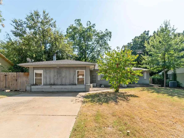 2133 W Arrowhead Ave, Stillwater, OK 74074