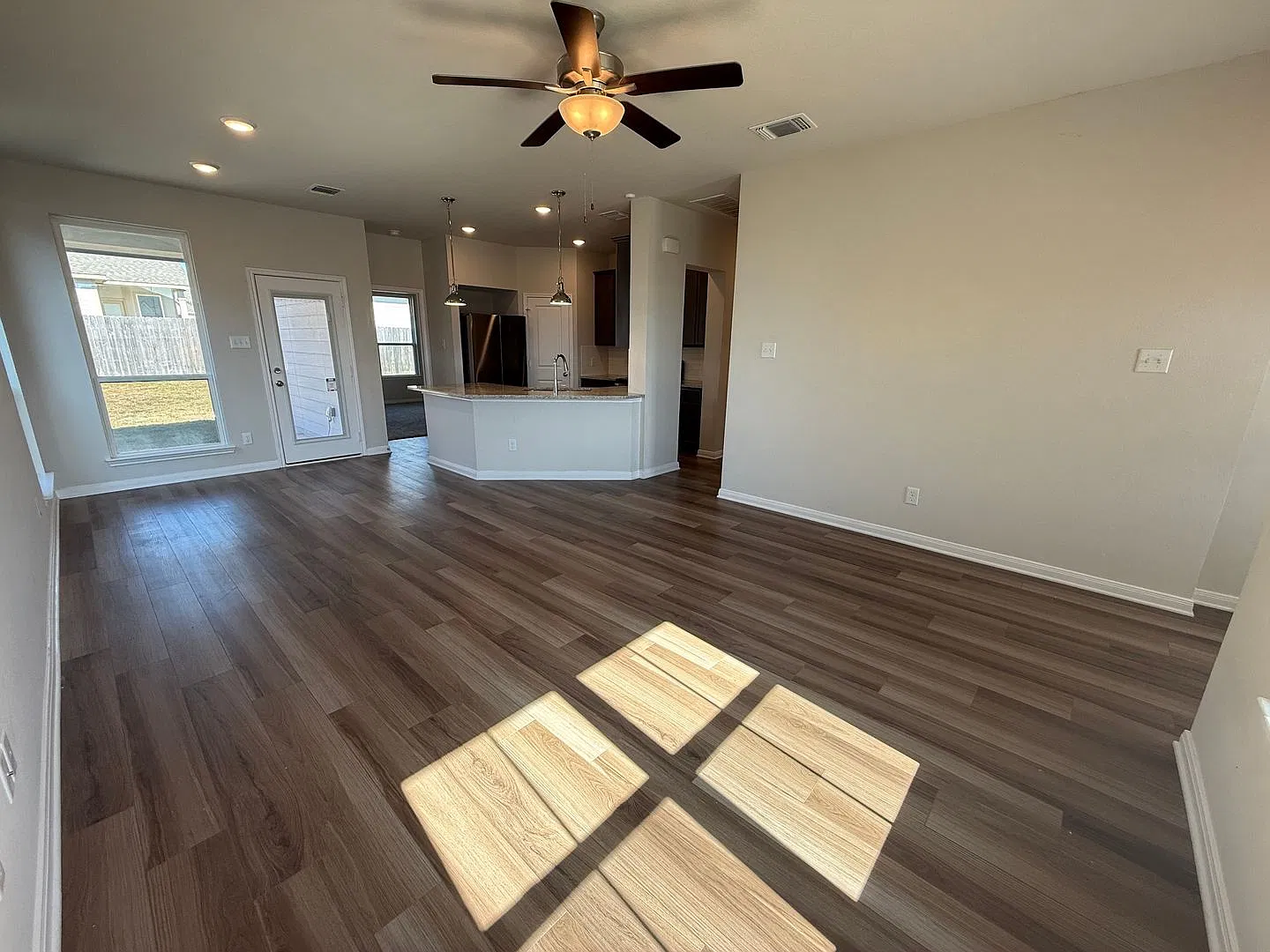 3-Bedroom House for Rent in Killeen — Photo 3