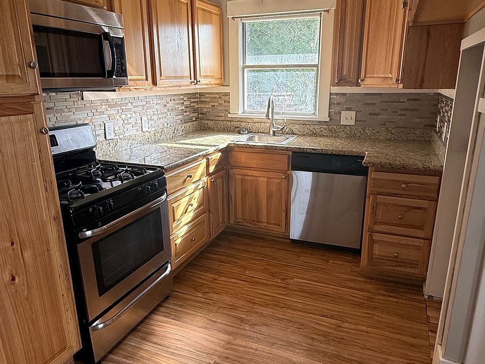 1st image of 3474 Lincoln Ave