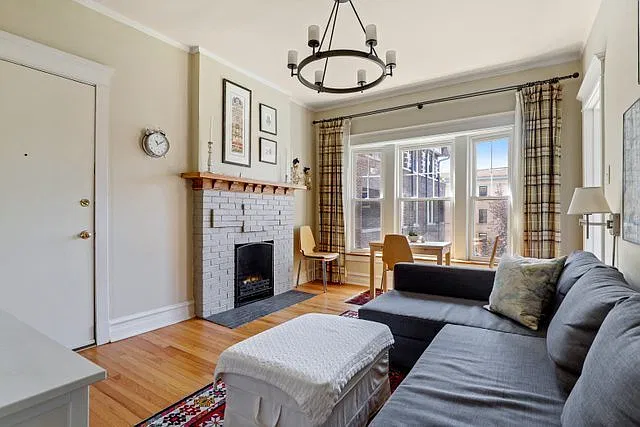 2 bed, $2,700 — Photo 3
