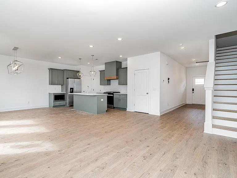 728 Caraway Ln — Photo 5