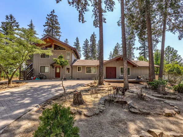 17153 Antioch Rd, White City, OR 97503